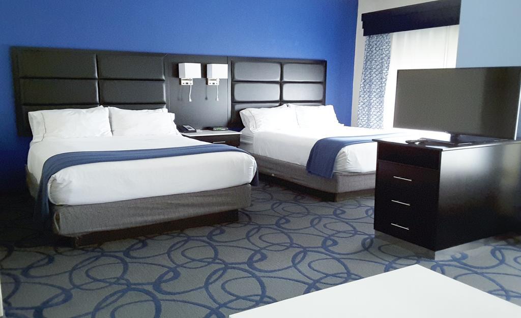 Holiday Inn Express Hotel & Suites Lawrenceville By Ihg Zewnętrze zdjęcie