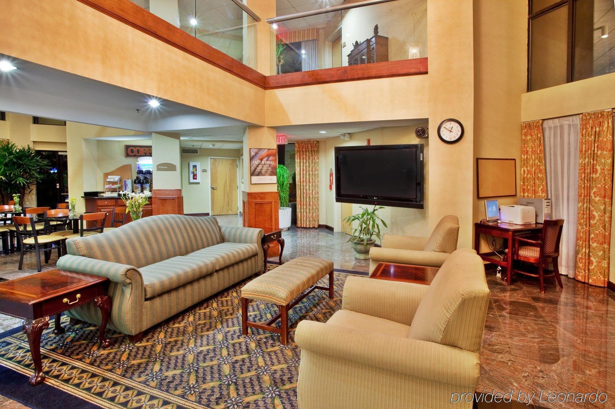 Holiday Inn Express Hotel & Suites Lawrenceville By Ihg Zewnętrze zdjęcie