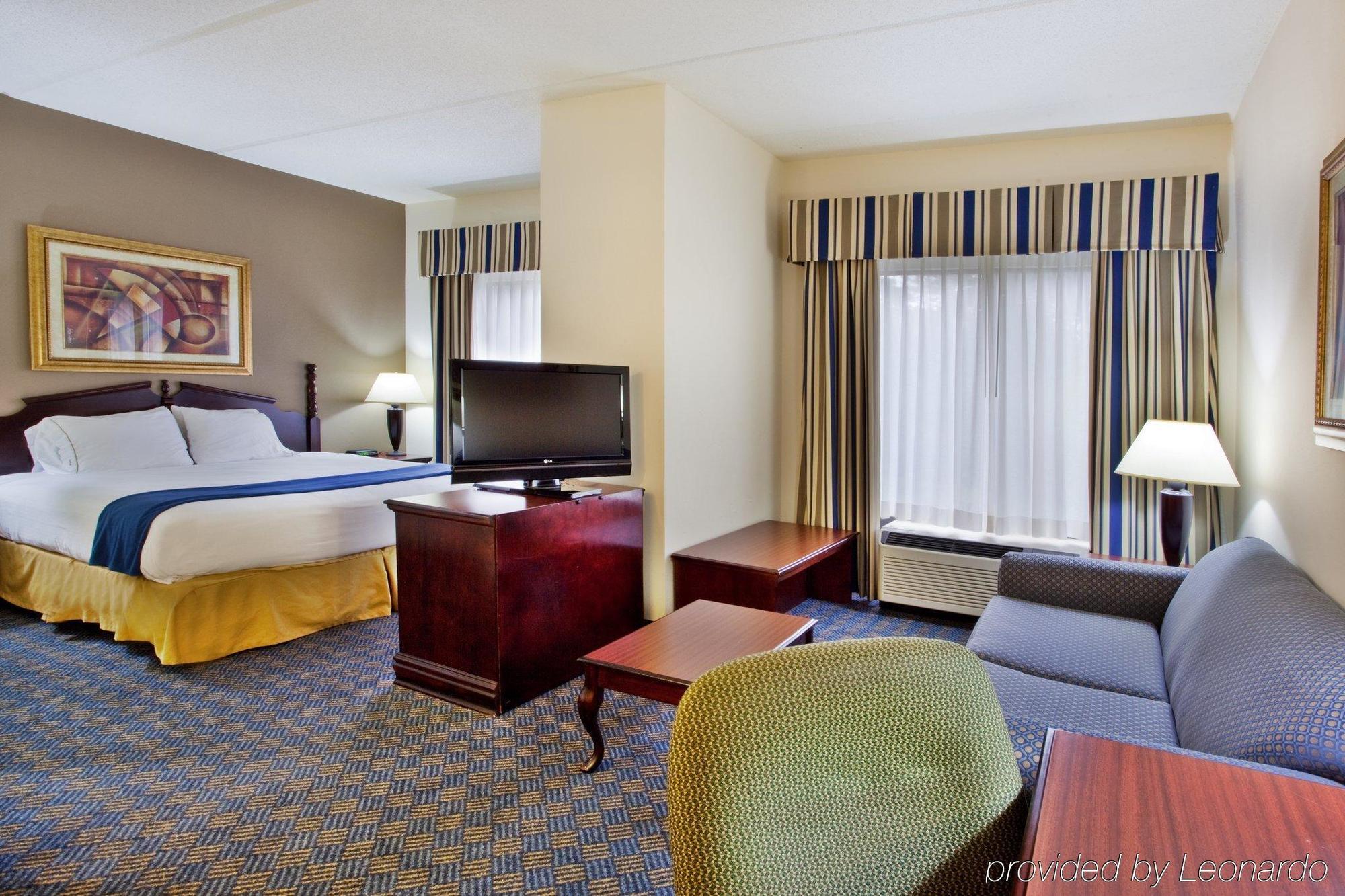 Holiday Inn Express Hotel & Suites Lawrenceville By Ihg Zewnętrze zdjęcie