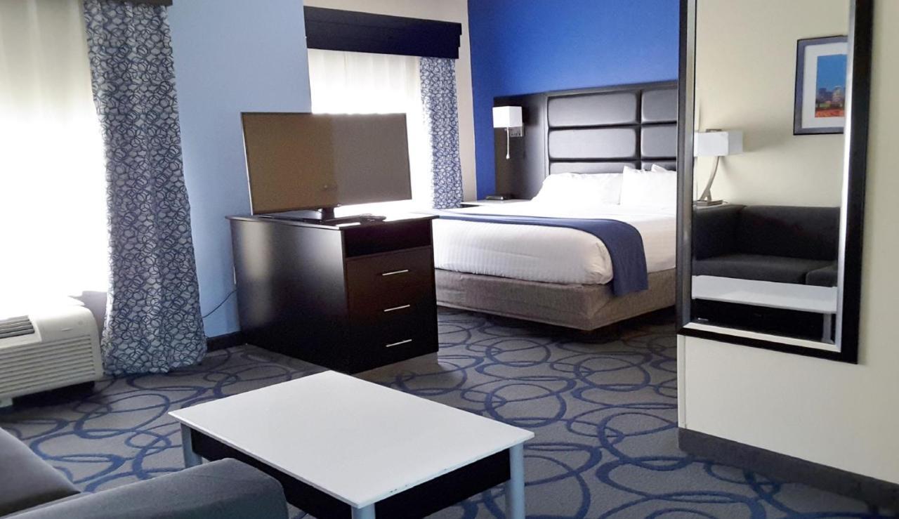 Holiday Inn Express Hotel & Suites Lawrenceville By Ihg Zewnętrze zdjęcie